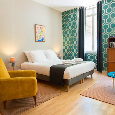 Hotel Helzear Champs-Elysees ปารีส ภายนอก รูปภาพ